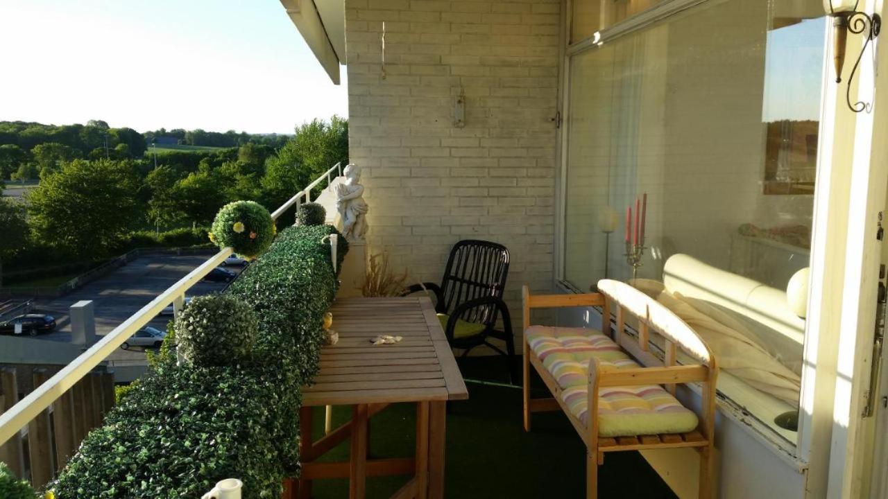 Apartamento ZUM WOHLFÜHLEN FÜR 4 ERWACHSENE +1 Kind, Schwimmbad vor der Tür Tiere erlaubt Sierksdorf Exterior foto